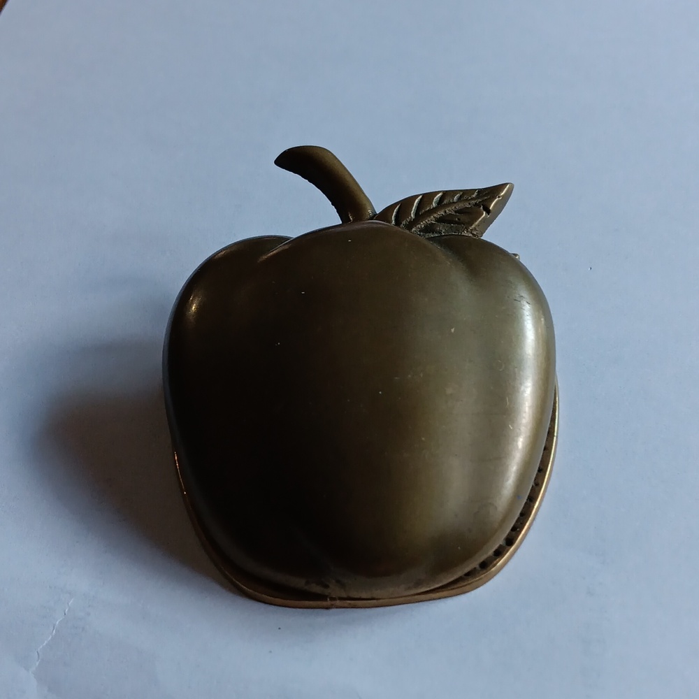 Apple Clip